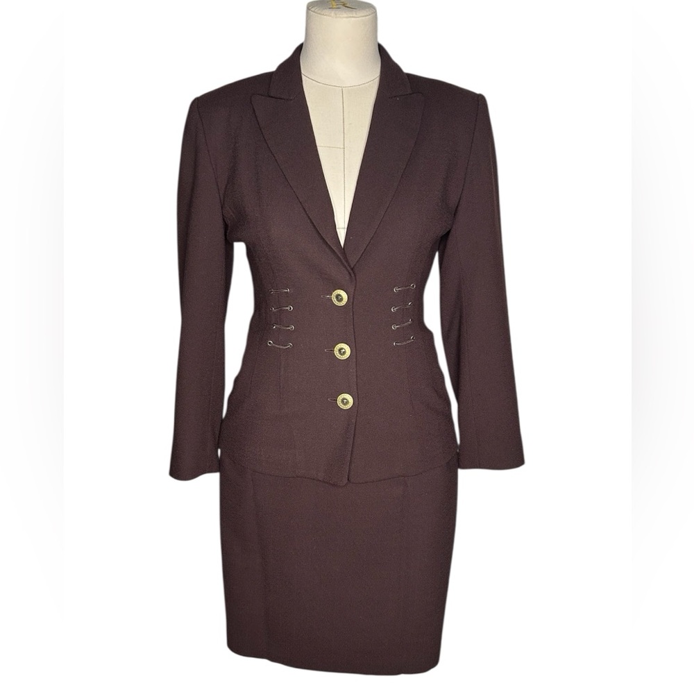90’s Soooooo Crazy by Nina Rossi blazer/skirt set small